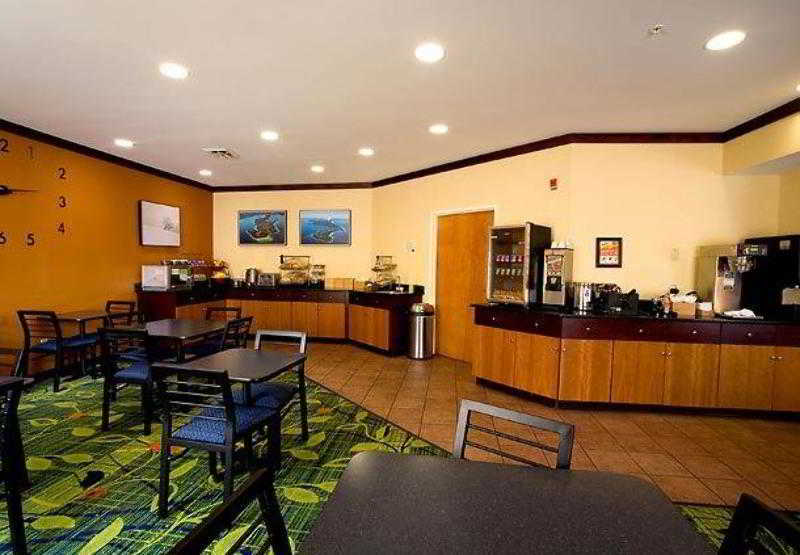 Fairfield Inn & Suites Traverse City Exterior photo